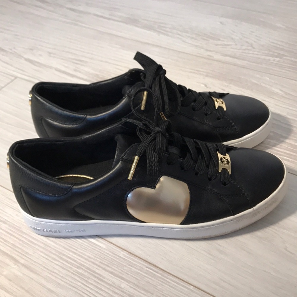 MICHAEL KORS Sneaker Size 6.5